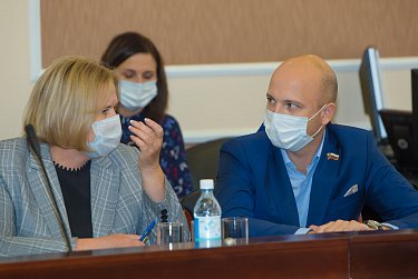Совет ЗС собрался в 100-й раз